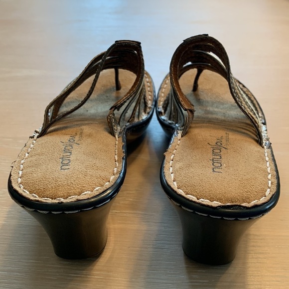 NaturalSoul platform sandals, great condition, no wear. Size 6.5, super cute! - Picture 4 of 10